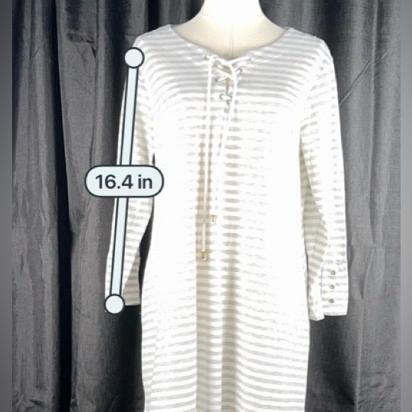 (L/XL) Simply Noelle Gray and White Horizontal Striped Tunic - Picture 8 of 13